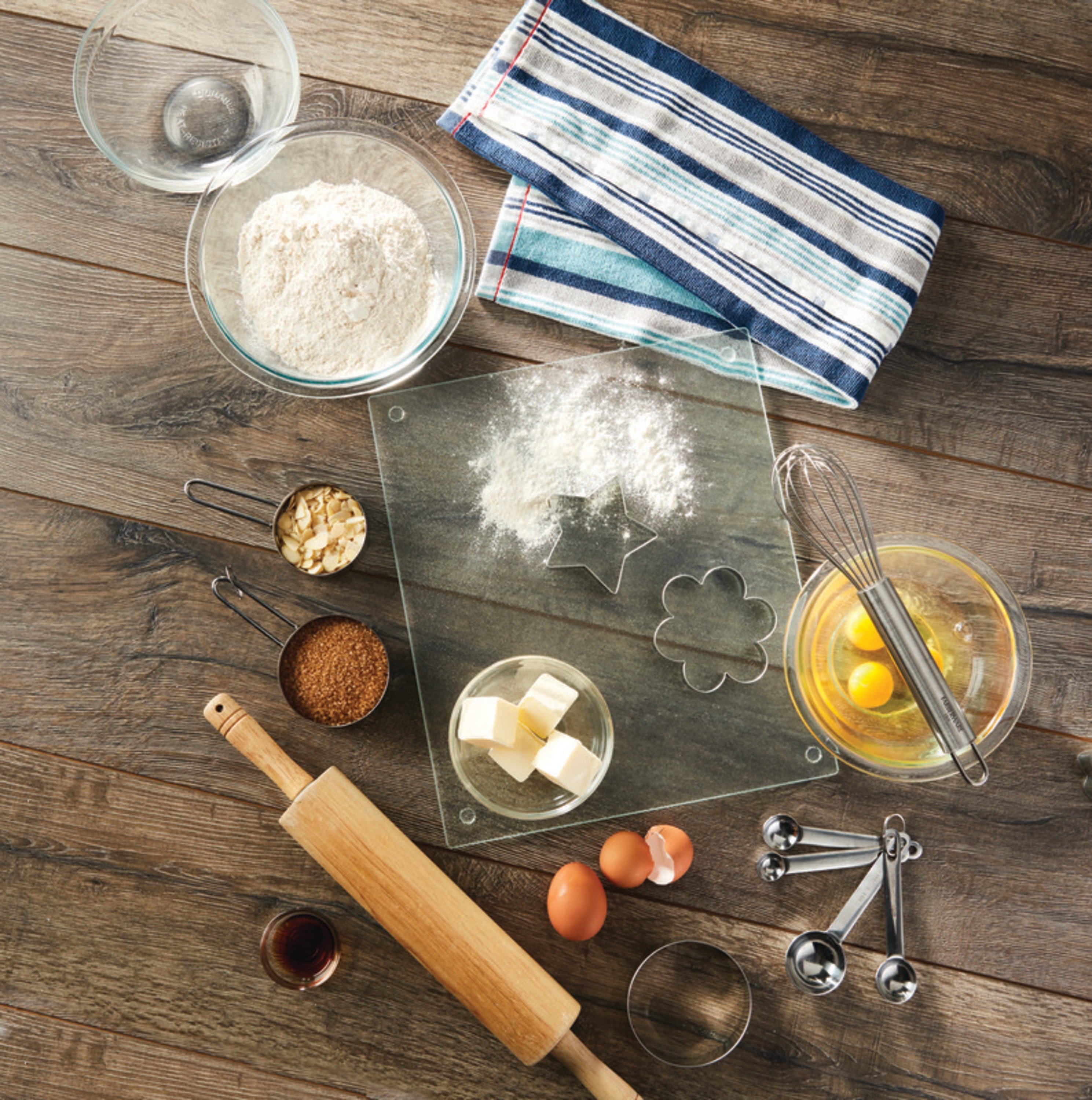 12-inch x 15-inch Nonslip Glass Utility Cutting Board - Image 2