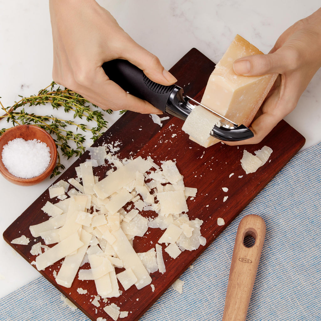 OXO Softworks Swivel Peeler, Black - Image 5