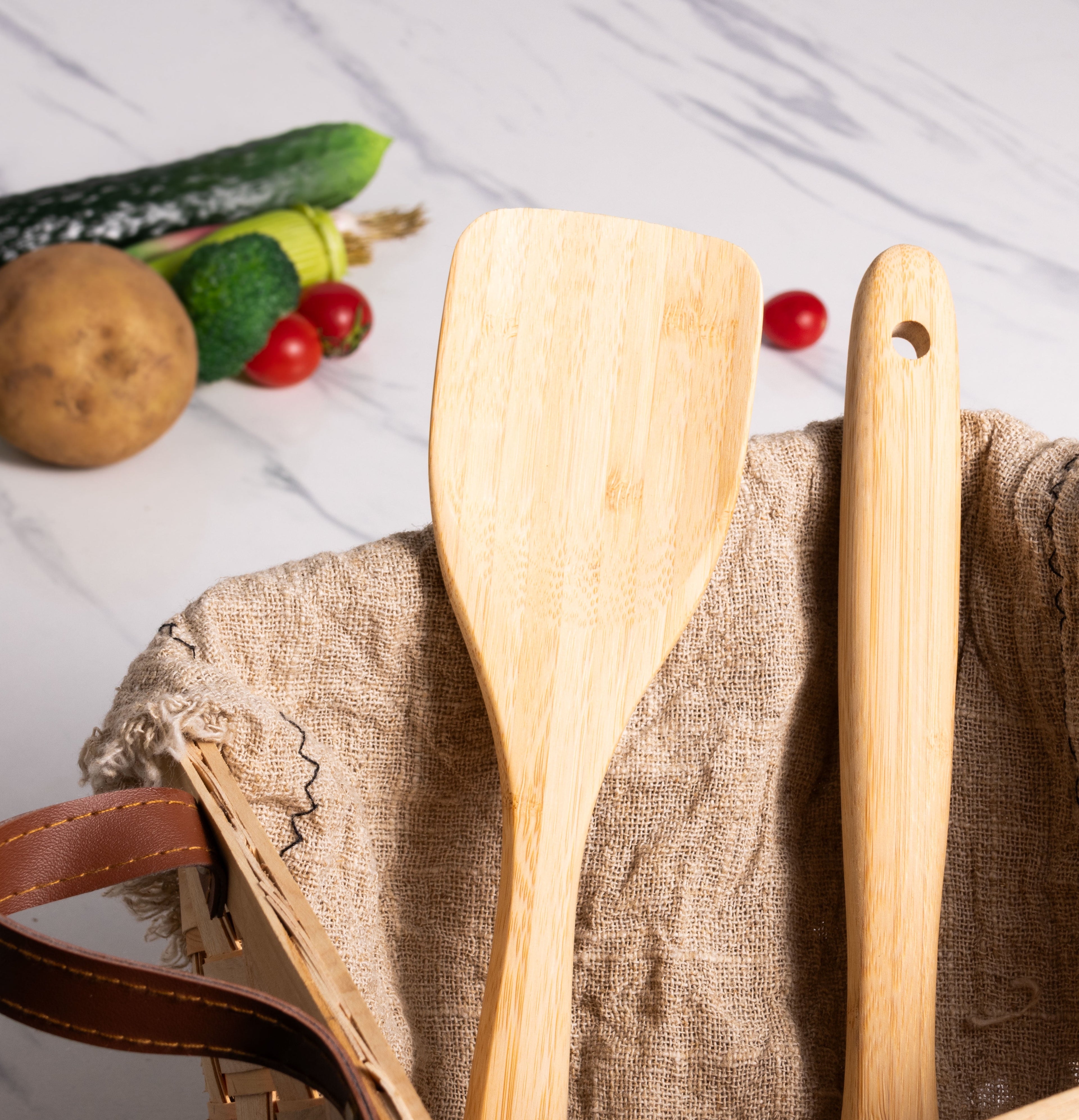 Mainstays Bamboo Turner, Crafted from Bamboo, Cooking and Kitchen, 12.99 x 2.67 x 0.59 inch. - Image 4