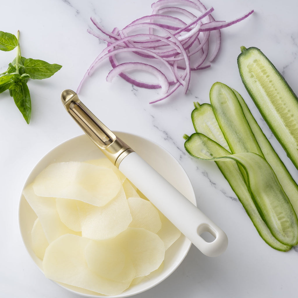 Vegetable Peeler for Potatoes, Fruit, & Veggies Durable and Versatile Essential Kitchen Tool - Image 4