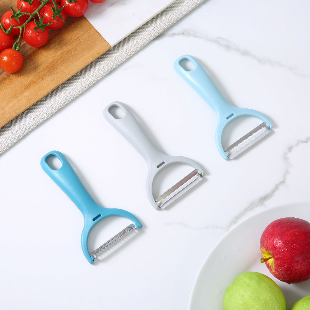 Mainstays 3-Piece Peeler Set with Serrated, Straight, and Julienne Blades, Assorted Colors - Image 2
