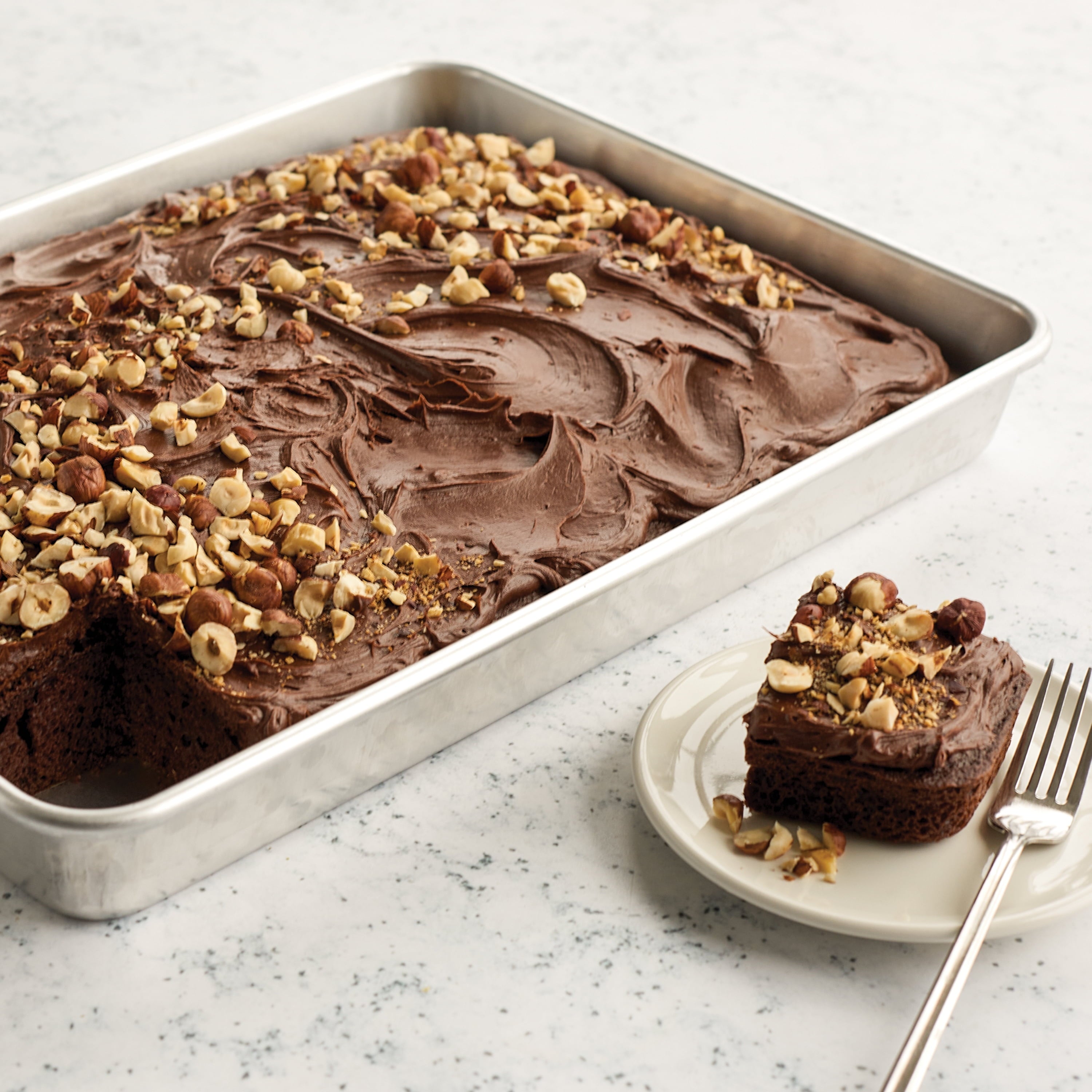 Naturals 2 Piece Aluminum Bakeware Set with 13” x 18” High Sided Half Sheet Pan and Lid - Image 3
