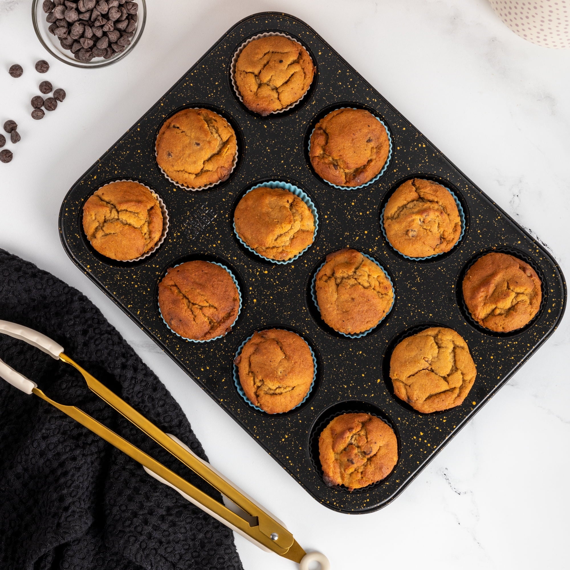 Thyme & Table 12 Cup Nonstick Muffin Pan with Silicone Baking Cups - Black - Image 4