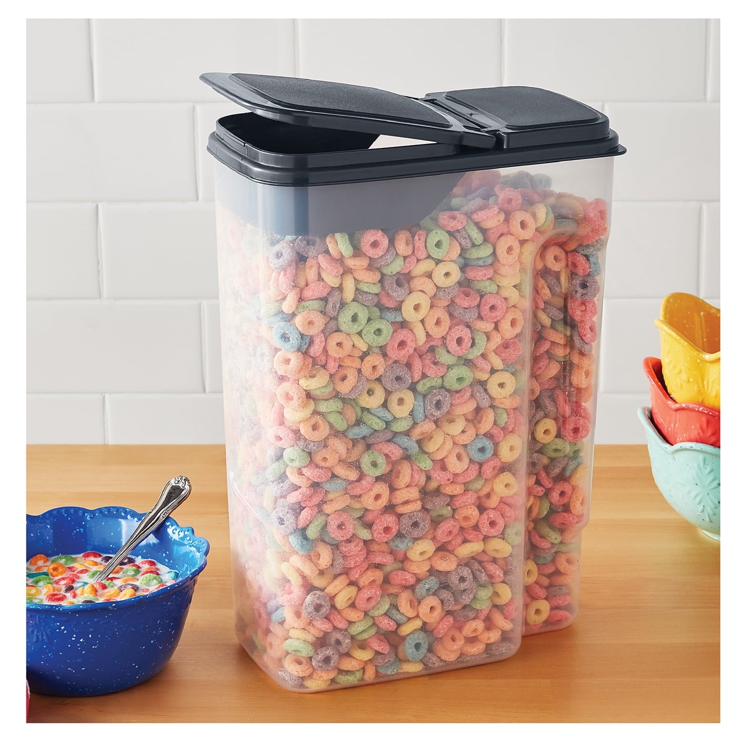 Mainstays Clear Plastic Cereal Dispenser with Lid, 32 Cup Airtight Cereal Storage Container for Pantry Organization a... - Image 4