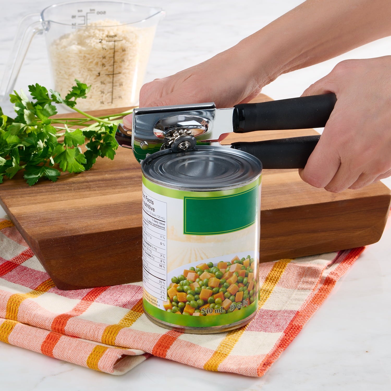 Mainstays 2 Ply Manual Can Opener with Integrated Bottle Opener, Black - Image 4